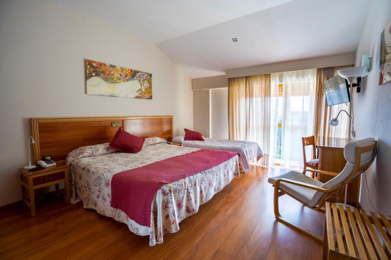 Hotel Los Barruecos By Croma Malpartida de Cáceres Εξωτερικό φωτογραφία