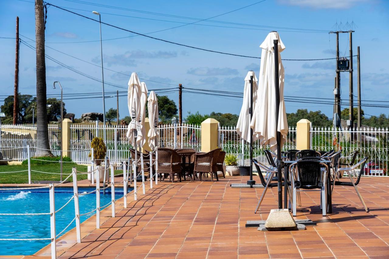 Hotel Los Barruecos By Croma Malpartida de Cáceres Εξωτερικό φωτογραφία