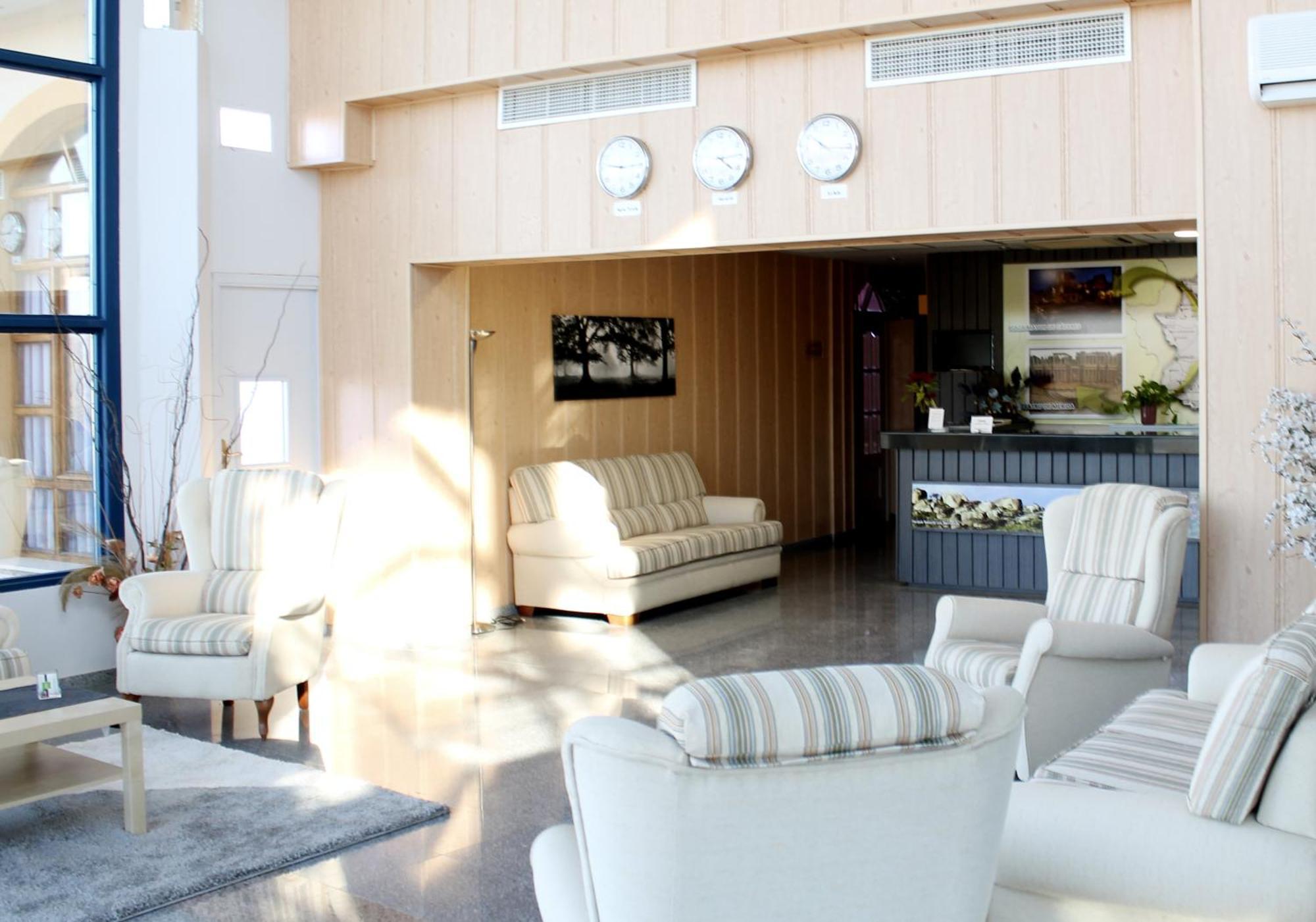 Hotel Los Barruecos By Croma Malpartida de Cáceres Εξωτερικό φωτογραφία